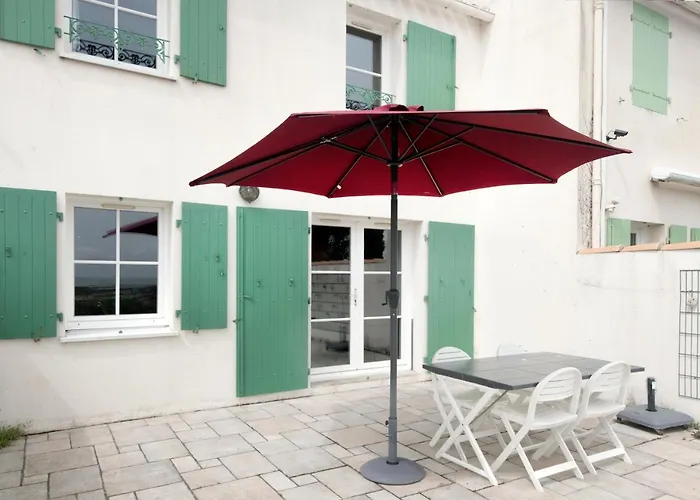 Maison Tremiere Holiday home *